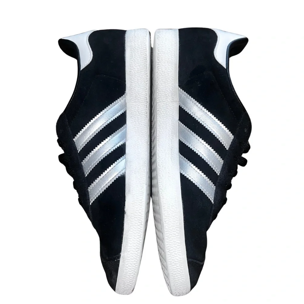Adidas Originals Gazelle Black/Silver Metallic Women Size 8 - Picture 3 of 8